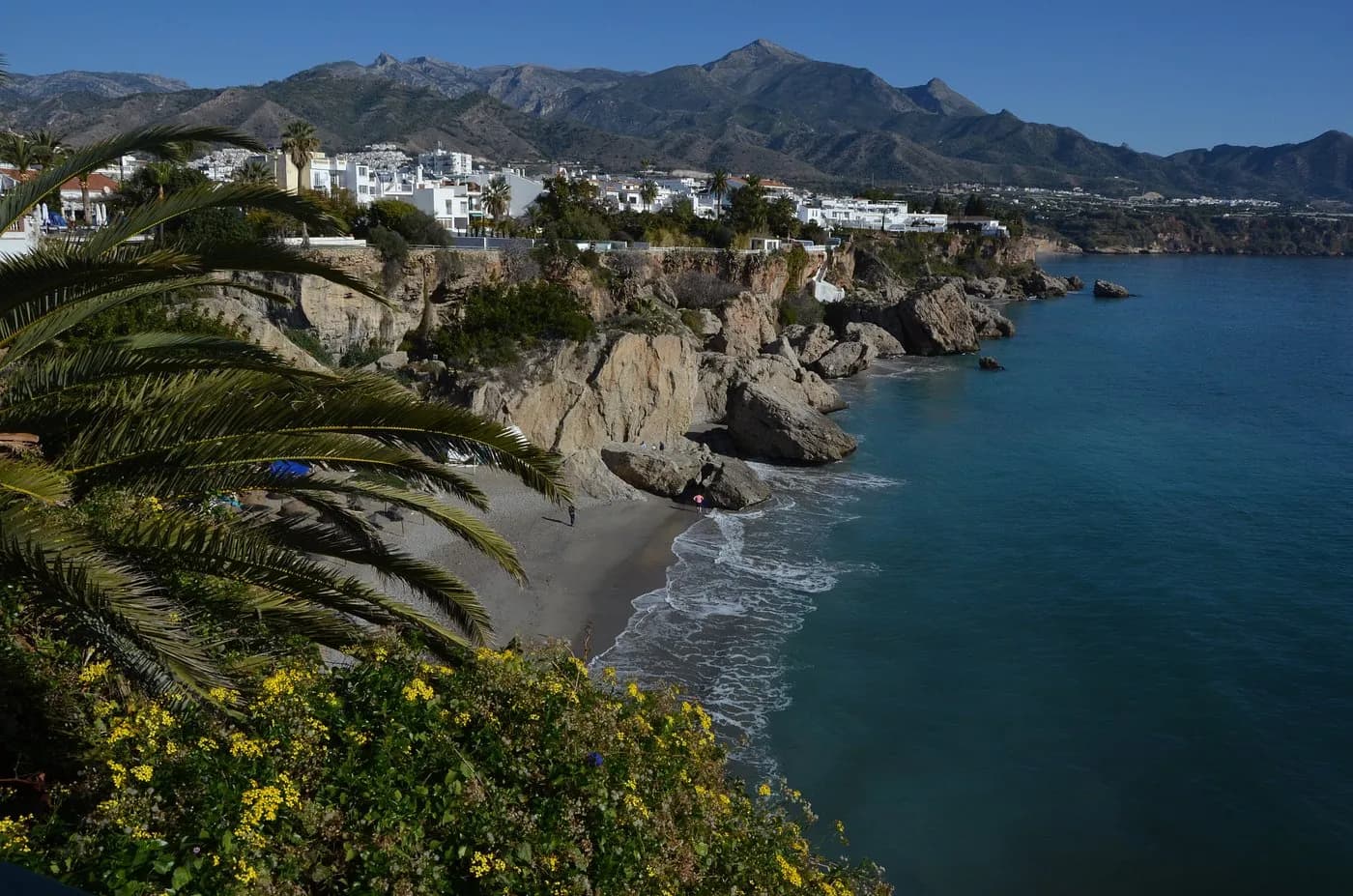 Playa de Maro (El Playazo)