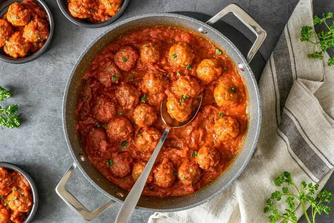 Albóndigas en Salsa